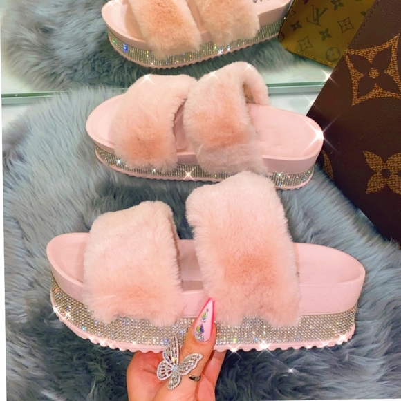 Just In 💓 Queen FUR SANDAL - MAUVE Color - Picture 3 of 3